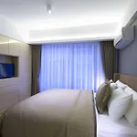 The Place & ホテル イスタンブール