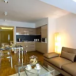 Hotel The Place &