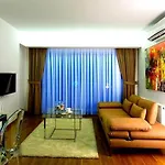 Hotel The Place &