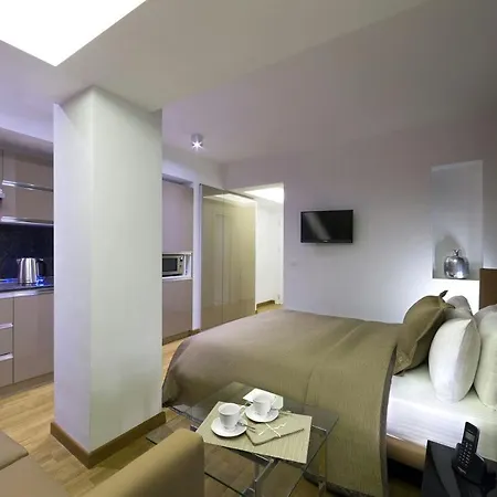 Hotel The Place & Istanbul