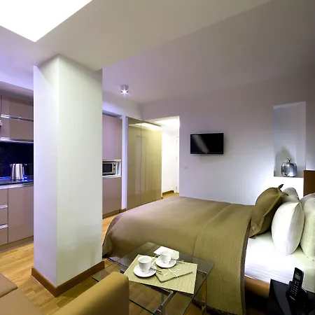 The Place & イスタンブール