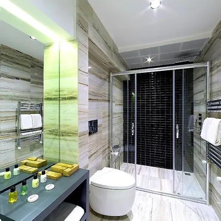 The Place & Istanbul