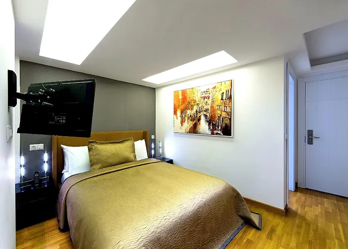 The Place & 5* Istanbul